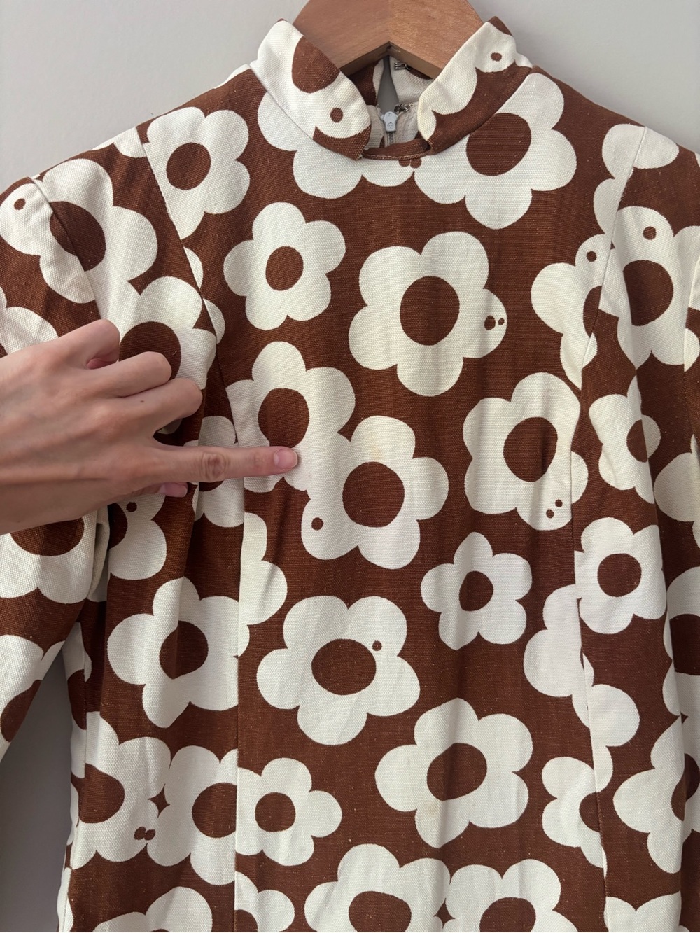 Vintage Mod Floral Dress - Picture 4 of 14